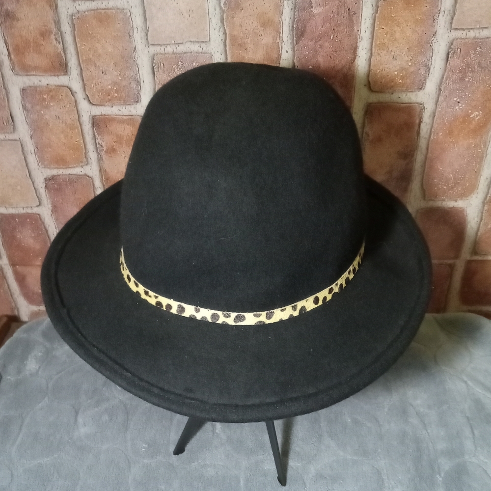 Hat Attack felt hat